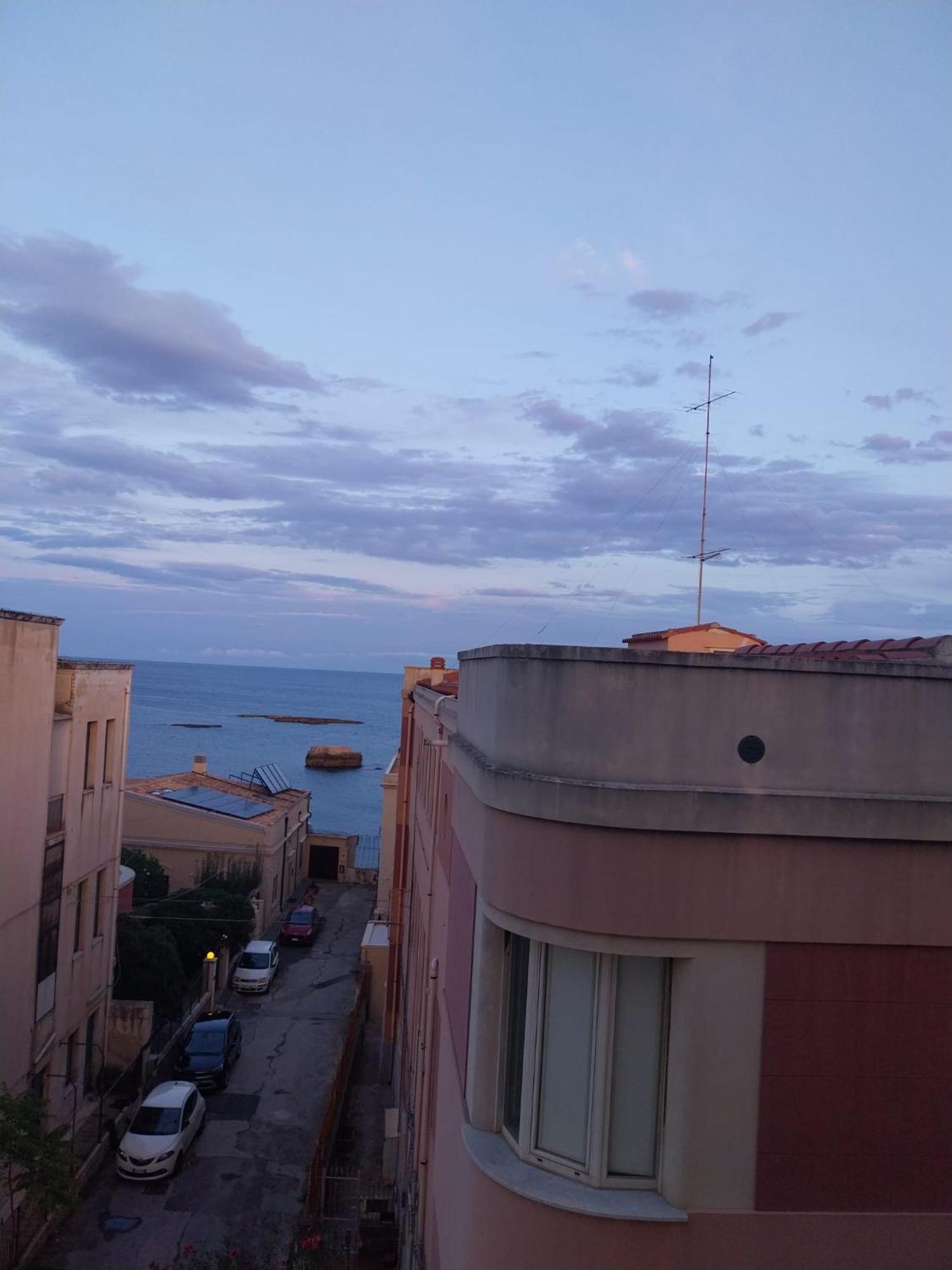 Sea View Apartment Siraküza Dış mekan fotoğraf